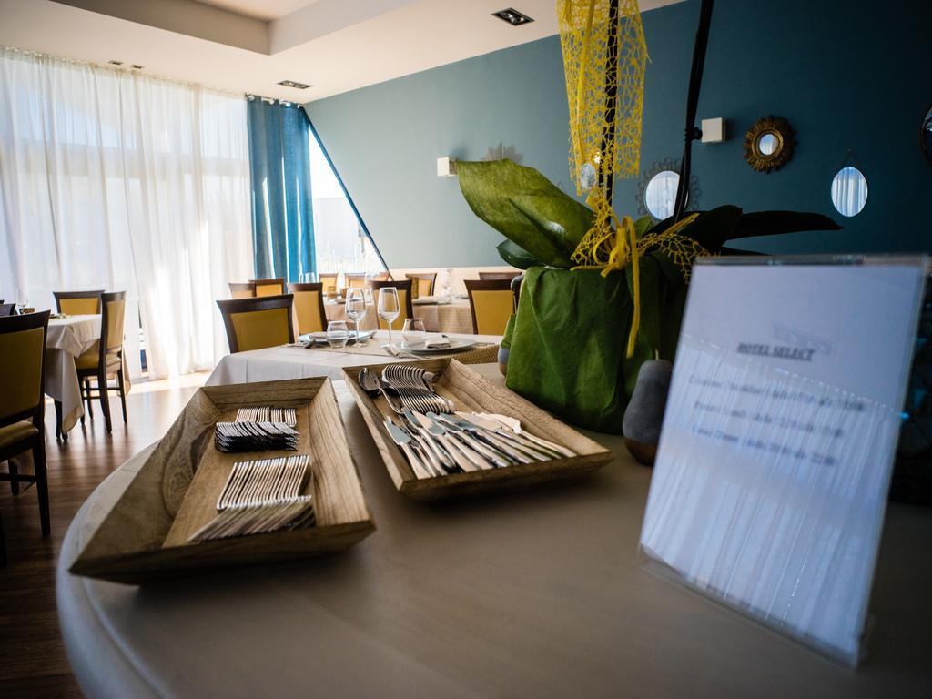 Hotel Select Atessa Eksteriør bilde