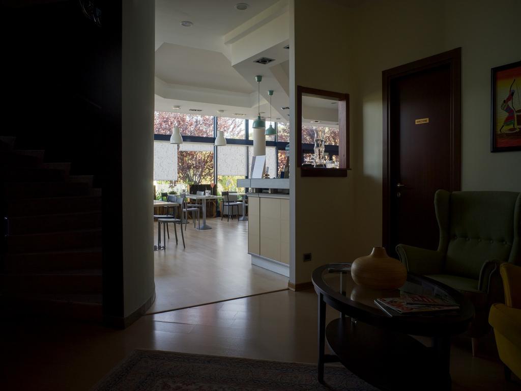Hotel Select Atessa Eksteriør bilde
