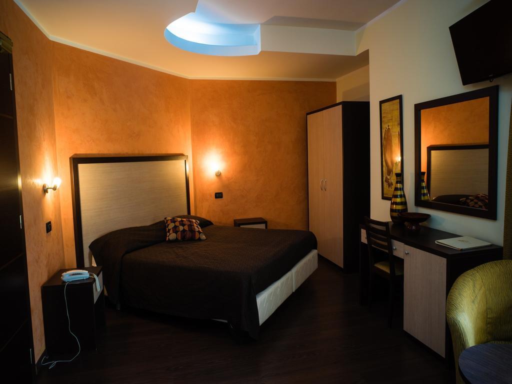 Hotel Select Atessa Eksteriør bilde